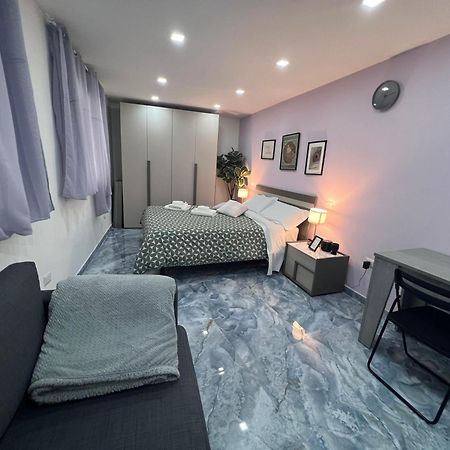 Borgo 1313 Napoli Apartment Luaran gambar