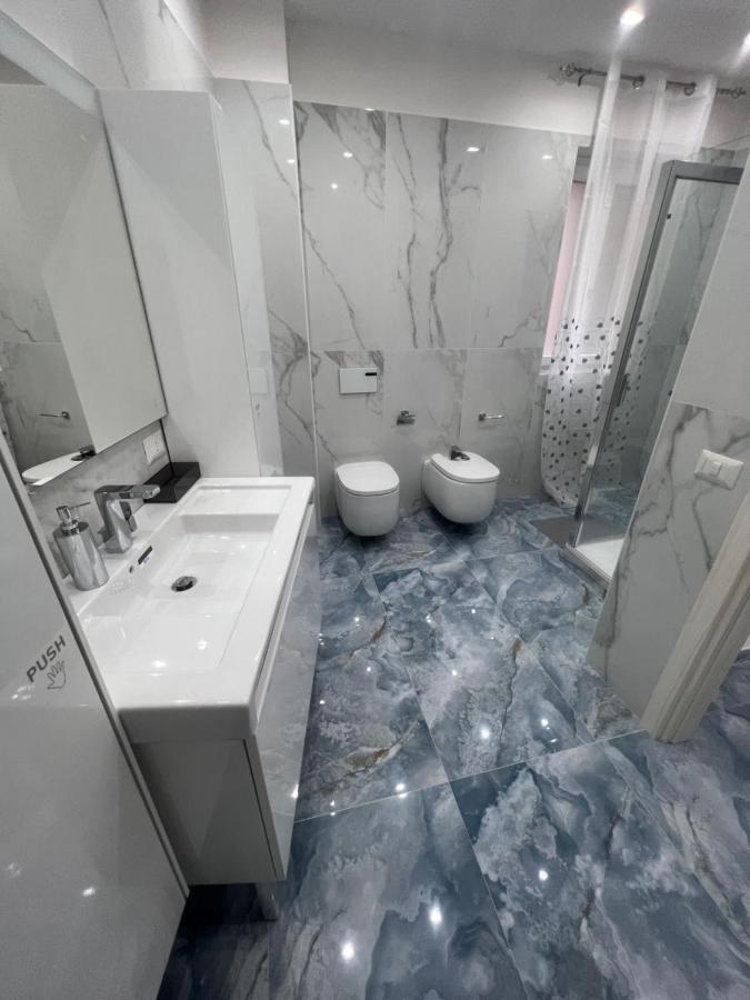 Borgo 1313 Napoli Apartment Luaran gambar