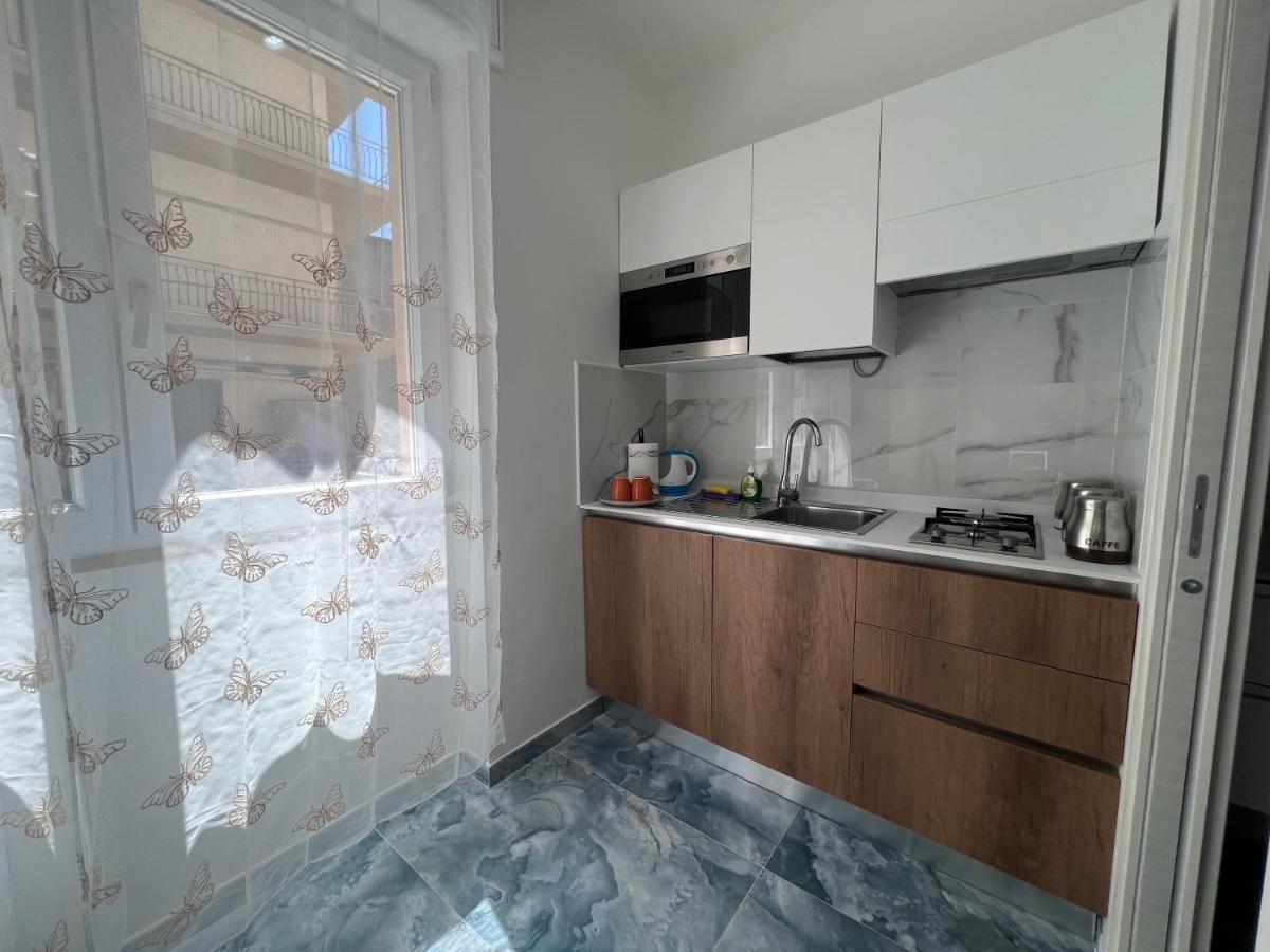 Borgo 1313 Napoli Apartment Luaran gambar